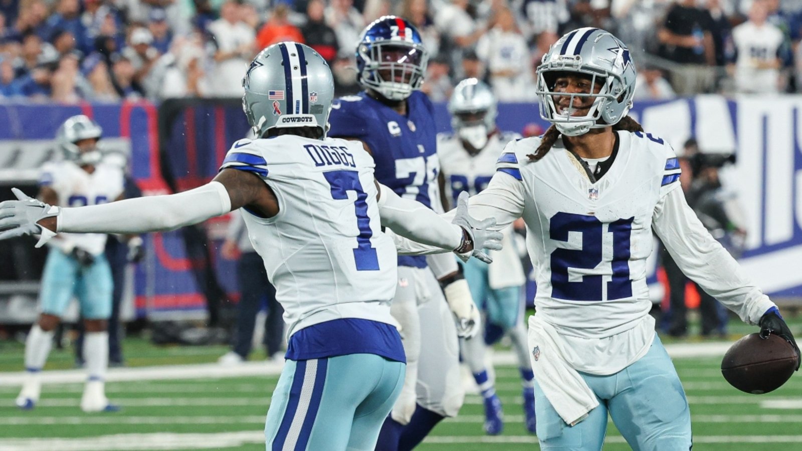 Dallas Cowboys CB Trevon Diggs DOMINATES practice 