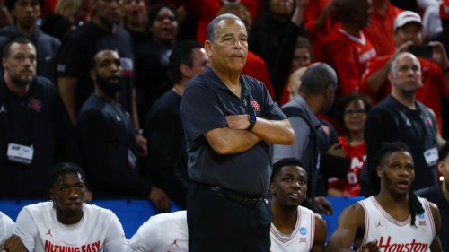 Houston coach Kelvin Sampson made classy move after beating Gonzaga