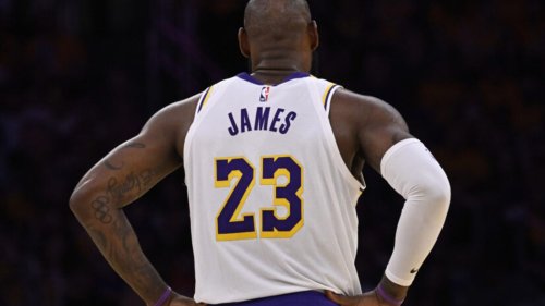 Rachel Nichols on LeBron James making ‘multi-year’ adjustment ‘in a day’, it’s the first time in his 22 years in the NBA