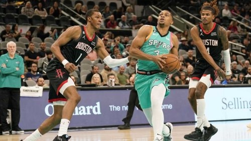 Spurs surge past Rockets, snap 11-game skid