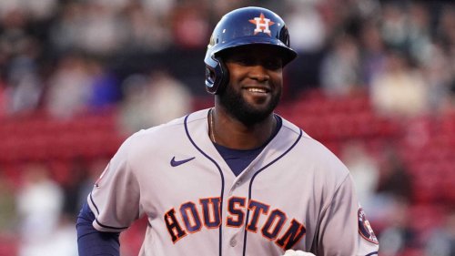 Astros tie MLB record with five home runs in one inning