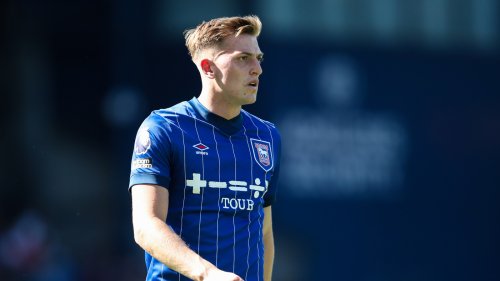Chelsea confident of beating Manchester United for £30m signing