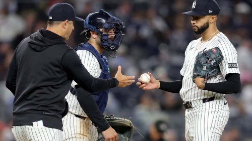 Yankees remove Devin Williams from closer role 'for right now'