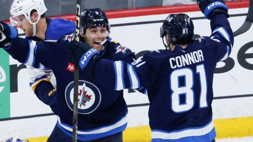 Watch: Jets rally for comeback Game 1 win vs. Blues
