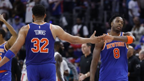 Timekeeper's error adds drama to end of Knicks-Pistons' Game 3