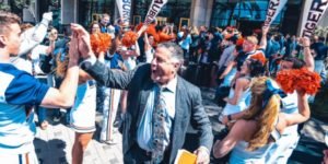 WATCH: Auburn fans gather to send off Pearl and team to Lexington for NCAA Tournament