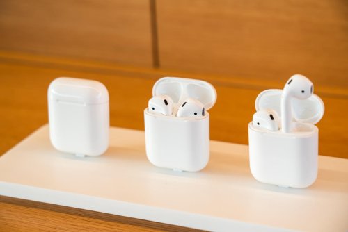 What to do if your Apple AirPods won’t charge anymore: Tech Support