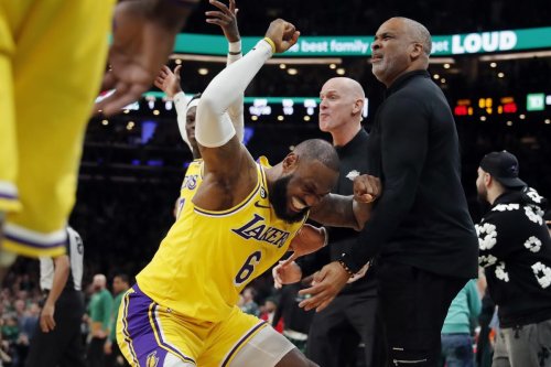 NBA Roundup: Lakers Go Down in Overtime After Blown Call
