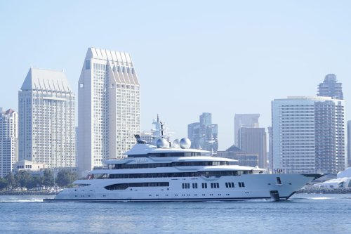 Russian superyacht seized by U.S. arrives in San Diego Bay