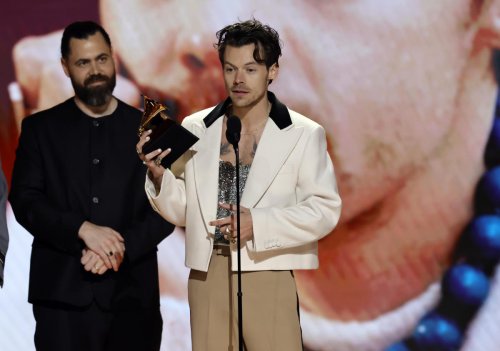 2023 Grammy Awards: 78-year-old Harry Styles fan from Sudbury, Ont., steals the show