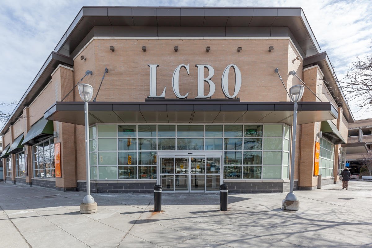 Ontario directs LCBO to pull Russian products from shelves