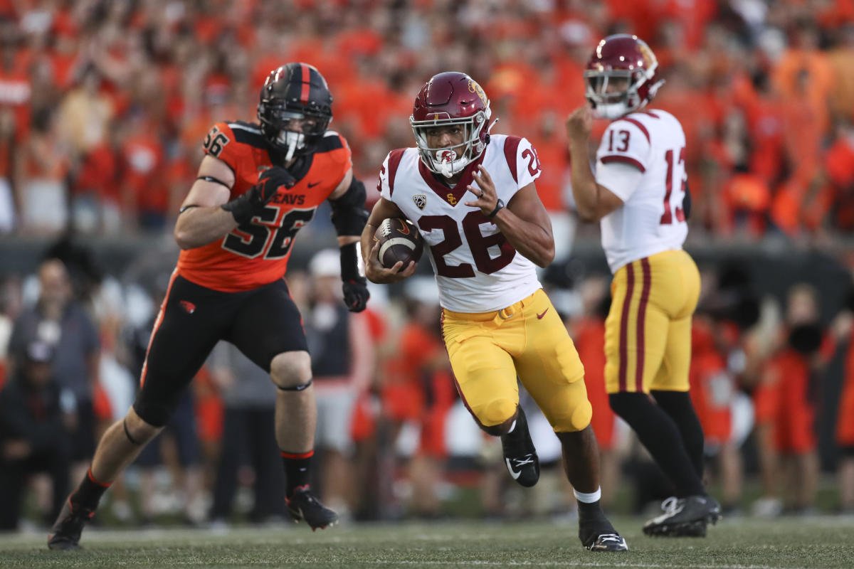 No. 7 USC survives tough road challenge from Oregon State as Caleb Williams leads late rally