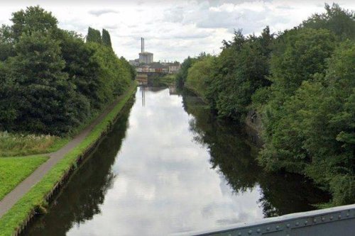 Barges banned on canal over concerns about rising fish deaths