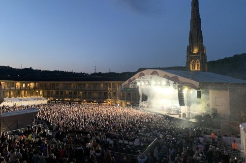 Blondie: 'One of the coolest bands on the planet' with iconic lead singer heading to Halifax to play at The Piece Hall next summer