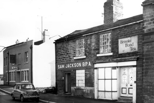 Chapel Allerton in the 1960s: Pubs and shops in focus