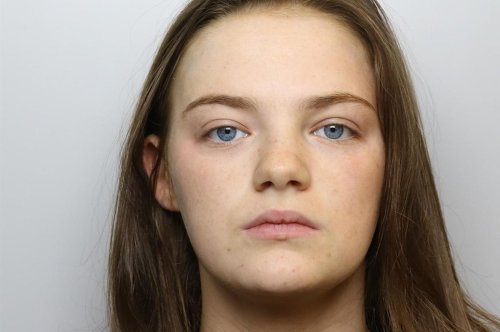 Urgent search to find 15-year-old girl last seen on Briggate in Leeds city centre on Friday night