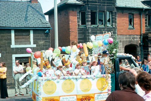 16 brilliant photos take you back to Bramley in the 1970s