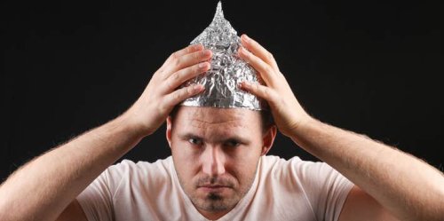People Who Wholeheartedly Believe In Conspiracy Theories Usually Have These 5 Reasons, According To Psychology