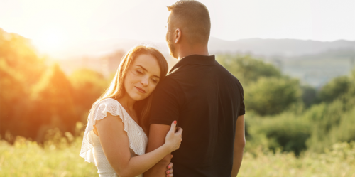 What It Means About Your Relationship When Your Husband Thinks Other Women Are Attractive
