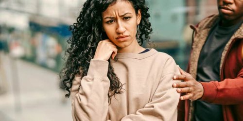 11 Signs Of A Wife Who Doesn't Love Her Husband Anymore