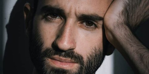 If A Man Brings Up These 3 Topics Too Soon, Psychology Says To Proceed Very Carefully