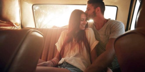 12 Ways The Universe Shows That You & Your Person Are Meant To Be Together Forever