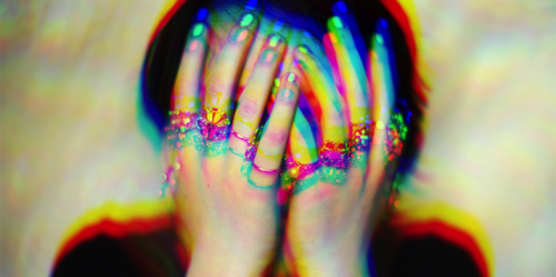 4 Signs Your Panic Attacks Aren't Just Standard Anxiety — They're Symptoms Of Agoraphobia