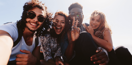 22 Experts Share The Best Ways To Make Friends As An Adult — Even When It Feels Impossible