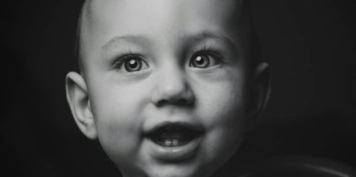 Women Who Give Birth at This Age Often Live Until 90, According To Research