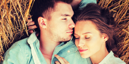5 Things Even The Most Honest Couples 'Fake' To Make Good Relationships Even Better