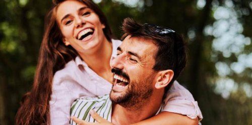 Married Couples Who Actually Stay Together Do These 7 Things Every Single Year