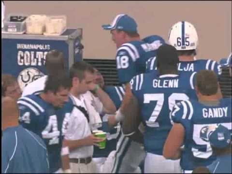 Peyton Manning reacts to Jeff Saturday being named interim Colts coach