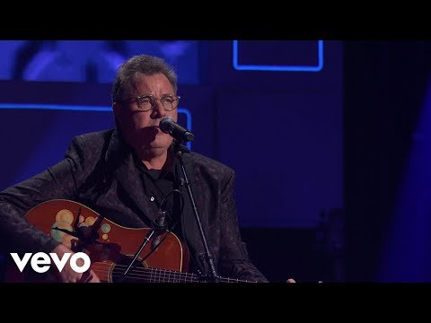 Vince Gill & Chris Stapleton Need To Record Their Unreleased Song “You Don’t Wanna Love A Man Like Me” ASAP