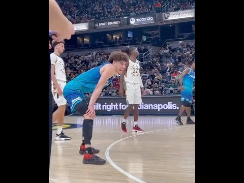 LaMelo Ball Talks With Fan During Game 😂 #Shorts