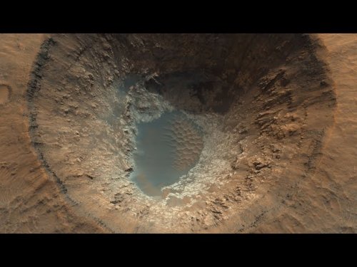 High-Res View of a Martian Crater