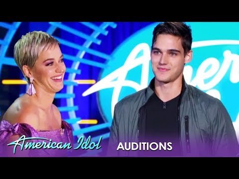 Katy Perry’s flirty moments with American Idol singers including that kiss