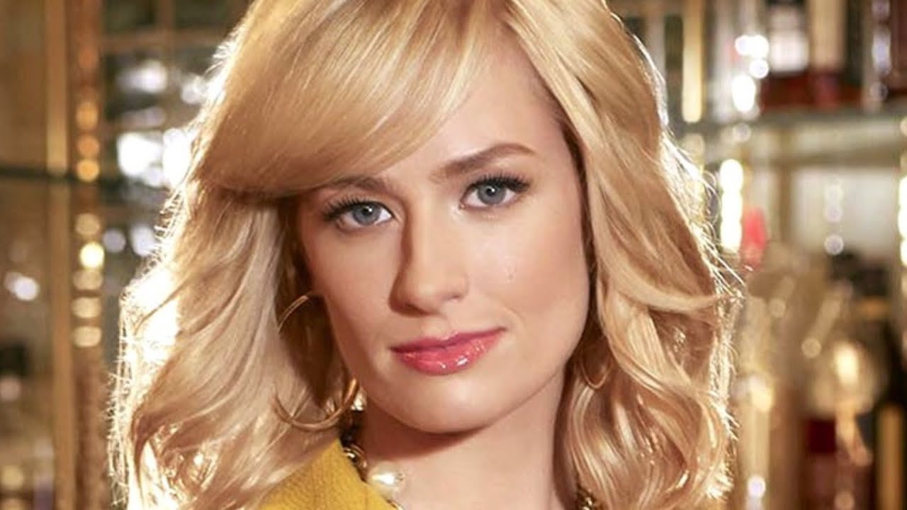 The Truth About The Girl Who Played Caroline On 2 Broke Girls