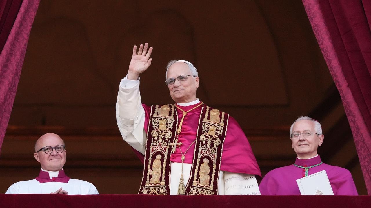 Kardinal Robert F. Prevost:Leo XIV.: Wer ist der neue Papst?