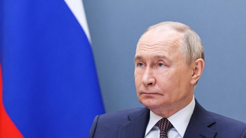 "Mir scheint, er hat Angst":Ukraine-Gespräche: Putin lässt alle zappeln