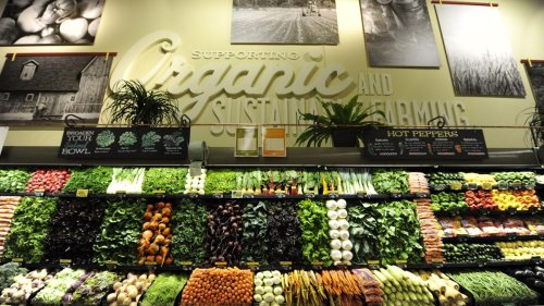 Amazon tests its "Just Walk Out" shopping tech at two Whole Foods stores