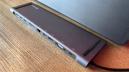 This discreet dock transforms my laptop into a fully-featured desktop PC