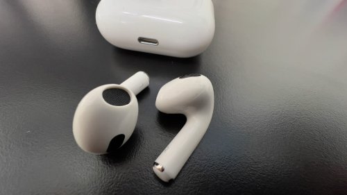Apple's AirPods have a huge problem no one expected