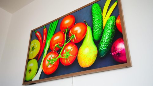 Why I recommend this Hisense model over the Samsung Frame TV - even if it wasn't $1,000 cheaper