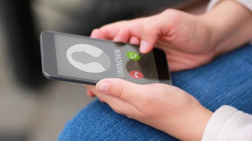 AT&T to auto block fraud robocalls for free, but blocking spam calls will cost extra