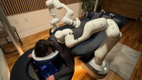 I got a massage from an AI robot, and it was surprisingly relaxing