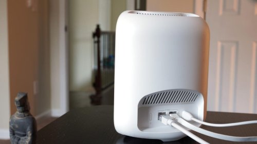 I replaced my high-end Wi-Fi 7 router with a more affordable option - and have zero regrets