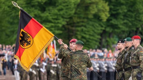 Verteidigung: Boris Rhein will in Litauen an Bundeswehr-Appell teilnehmen