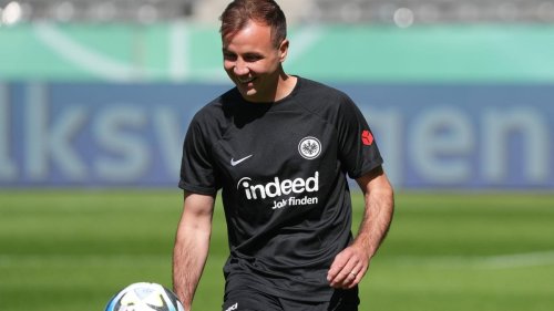 Bundesliga: Ex-Weltmeister Götze verlängert bei Eintracht bis 2026