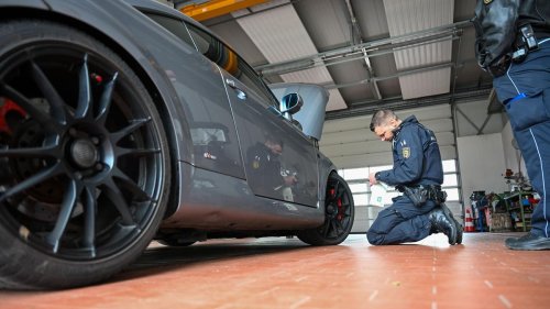 Verkehr: Bei Kontrollen im ganzen Land über 350 Autos beanstandet