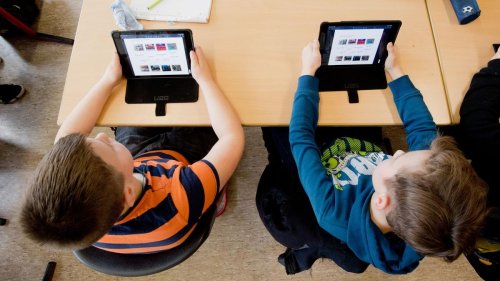 Schulen: Stress durch Digitalisierung - Was Lehrer belastet